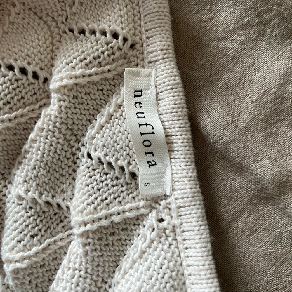 Neuflora asymmetrical knit tank - Picture 3 of 5